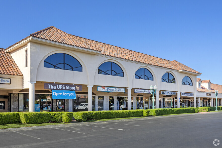 2003-2035 W Bullard Ave, Fresno, CA for lease - Building Photo - Image 1 of 5