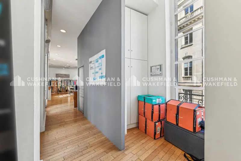 4 Rue Des Petits Pères, Paris for lease Interior Photo- Image 1 of 24