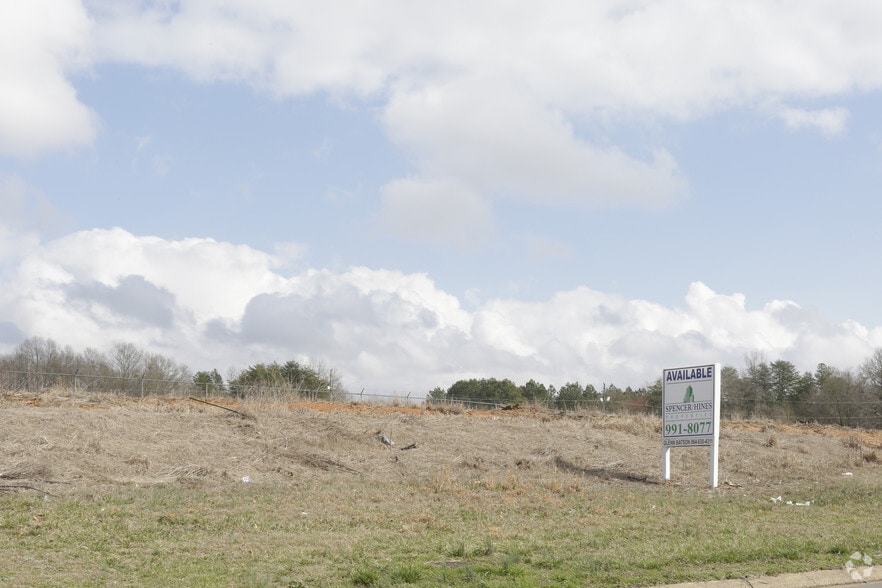 106 Harris Rd, Piedmont, SC for lease - Building Photo - Image 1 of 1