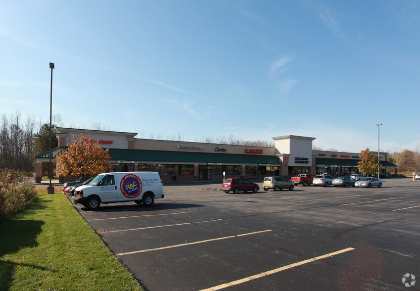 8075 Oswego Rd, Liverpool, NY for sale - Primary Photo - Image 1 of 1