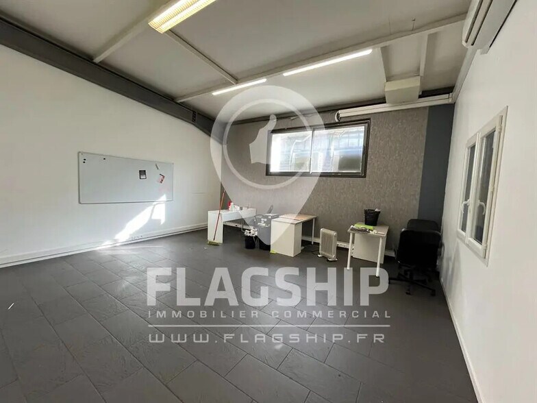 Office in Pantin for lease - Interior Photo - Image 3 of 8