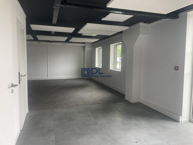 Industrial in Roncq for lease - Interior Photo - Image 2 of 10