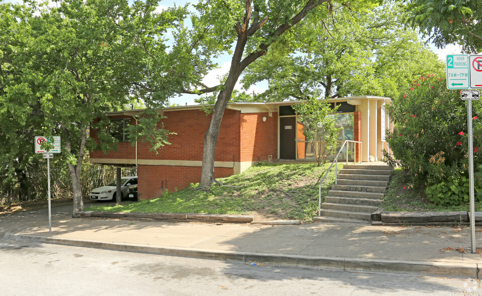 3000 Medical Arts St, Austin, TX for lease - Building Photo - Image 2 of 3