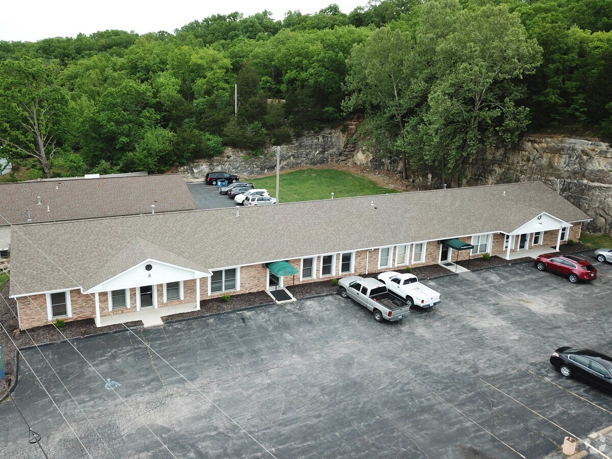 2370 N Truman Blvd, Crystal City, MO 63019