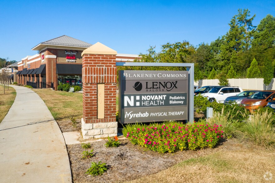 9216 Ardrey Kell Rd, Charlotte, NC 28277