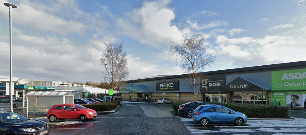 Princess Way, Burnley for lease - Primary Photo - Image 1 of 1
