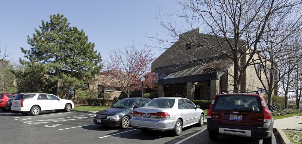 3001 Highland Ave, Cincinnati, OH for lease - Primary Photo - Image 1 of 2