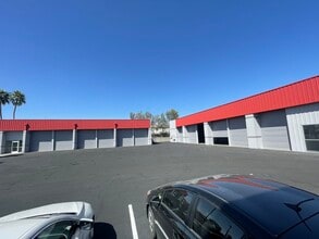 17029 N Cave Creek Rd, Phoenix, AZ for lease Building Photo- Image 2 of 6