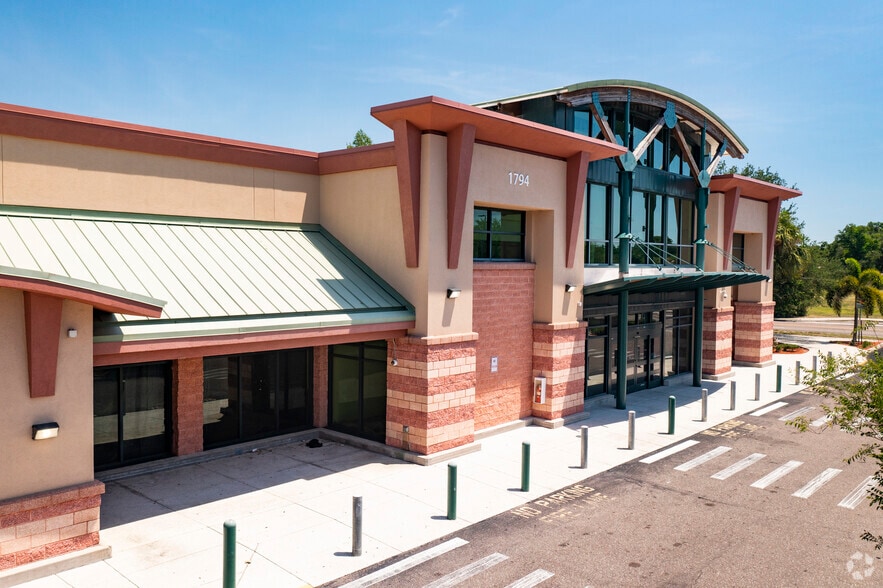1794 22nd St S, Saint Petersburg, FL for lease - Building Photo - Image 2 of 5