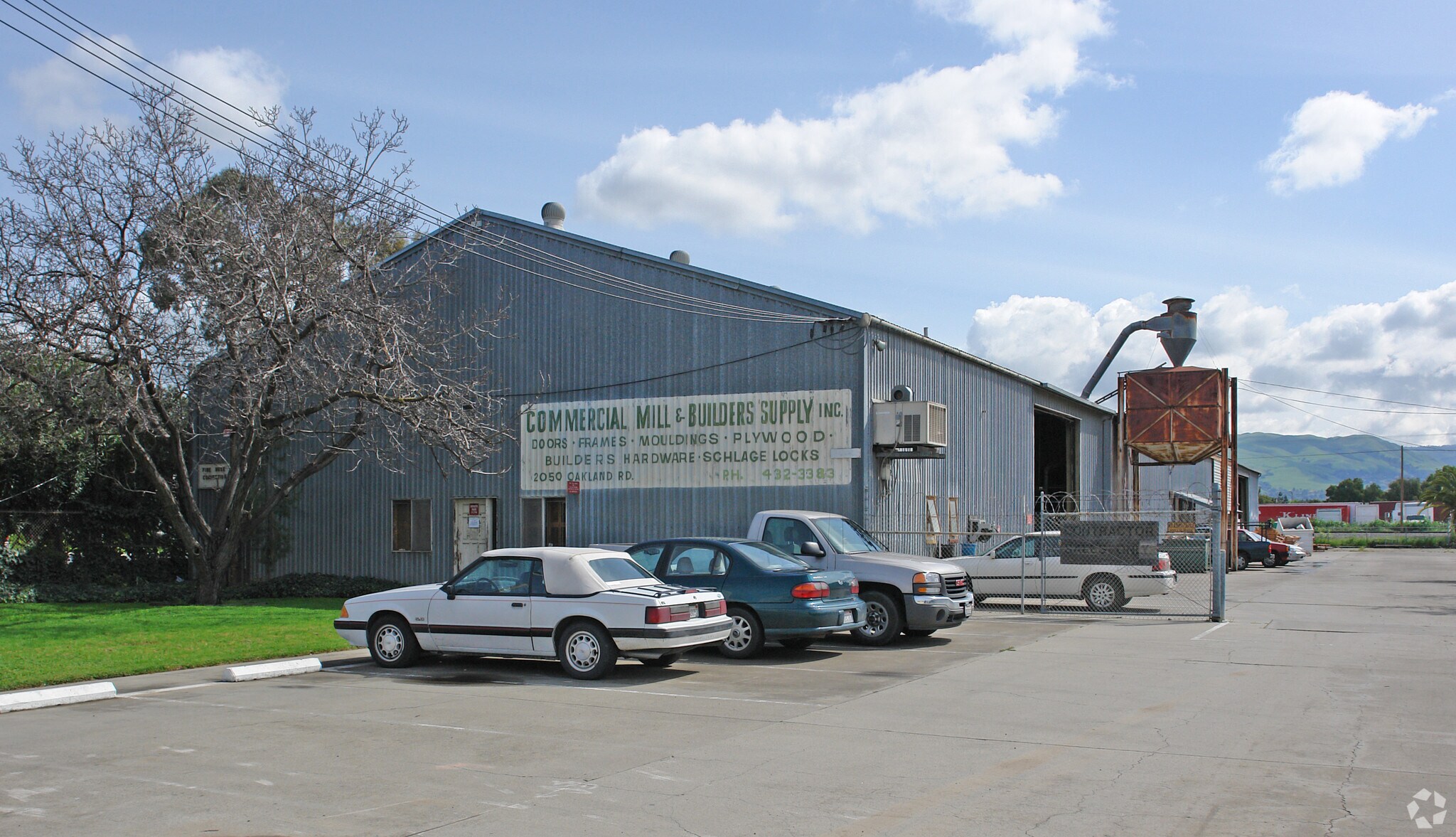 2050 Oakland Rd, San Jose, CA for lease Primary Photo- Image 1 of 5