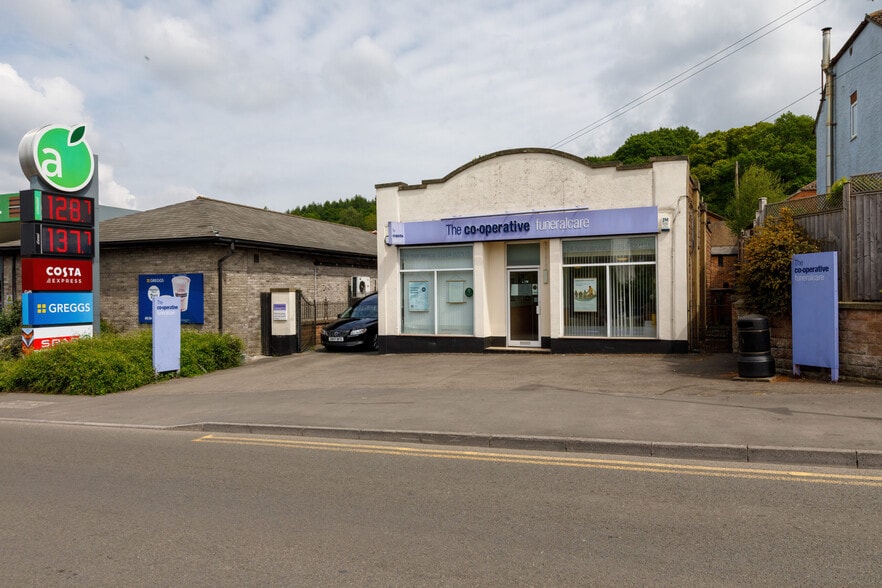 High St, Cinderford for sale - Primary Photo - Image 1 of 1