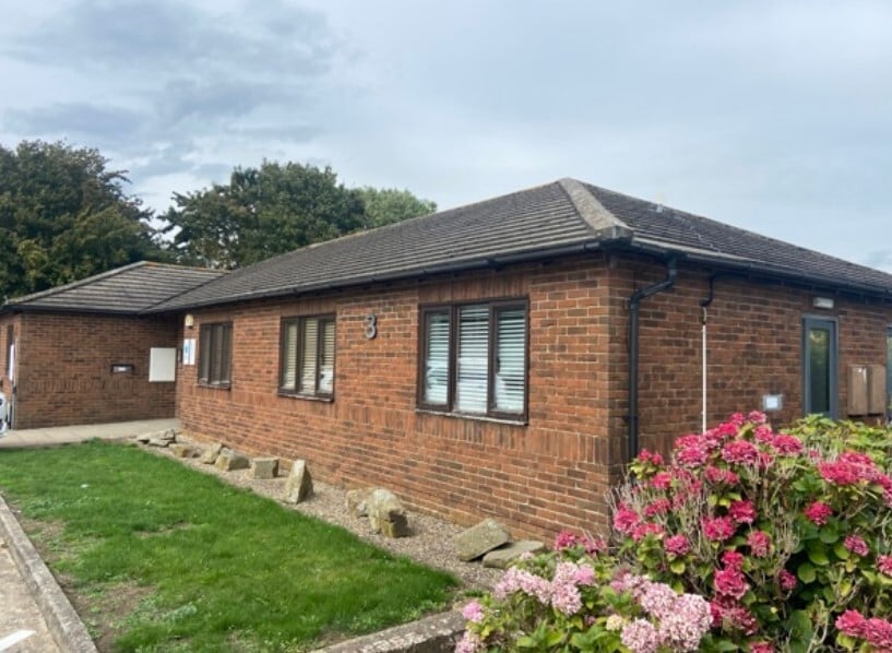 Vinnetrow Rd, Chichester for sale Primary Photo- Image 1 of 1