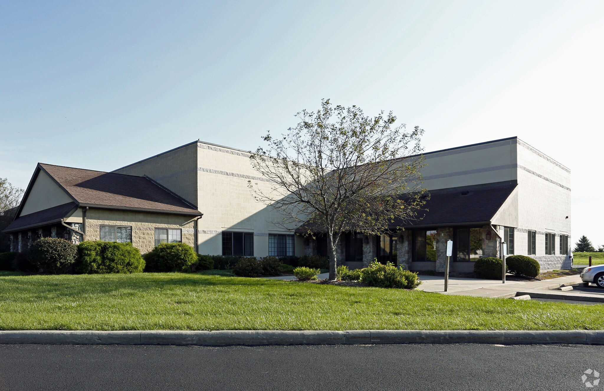 3615 Briarfield Blvd, Maumee, OH for sale Primary Photo- Image 1 of 1