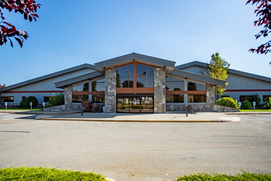 3815 N Schreiber Way, Coeur d'Alene, ID for sale - Building Photo - Image 1 of 1