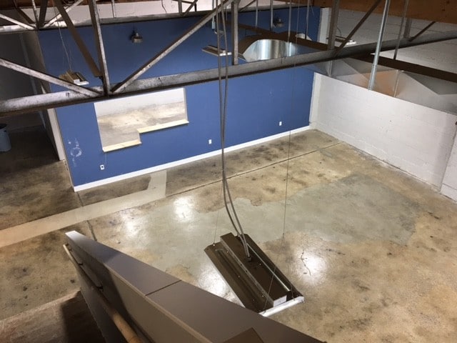 555 N Main St, Logan, UT for sale - Interior Photo - Image 3 of 27