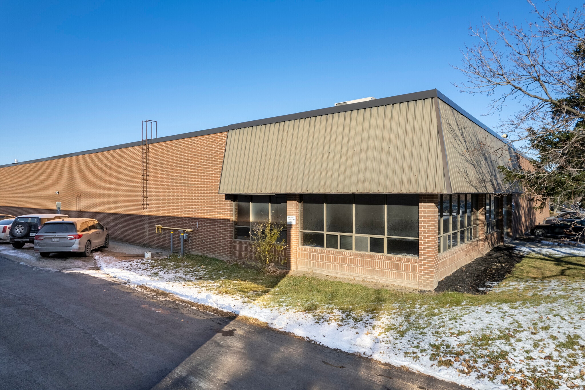 1035 Pantera Dr, Mississauga, ON L4W 2X4