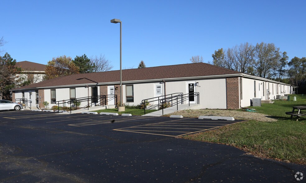 5320-5342 W Elm St, McHenry, IL for sale - Primary Photo - Image 1 of 1