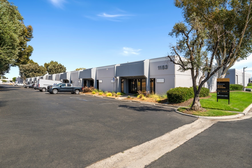 1101-1149 W 9th St, Upland, CA for lease - Building Photo - Image 3 of 9