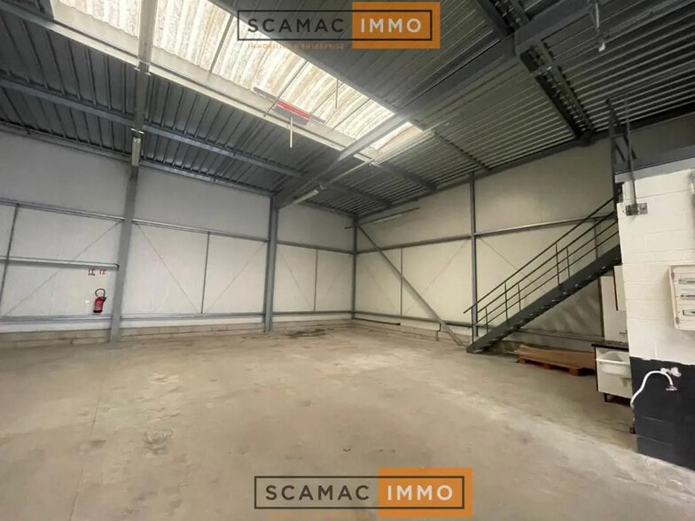 Flex in Guibeville for sale - Interior Photo - Image 2 of 7