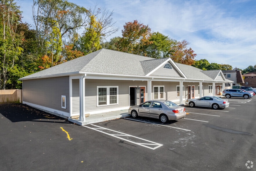 294 Cowesett Ave, West Warwick, RI for lease - Primary Photo - Image 1 of 19