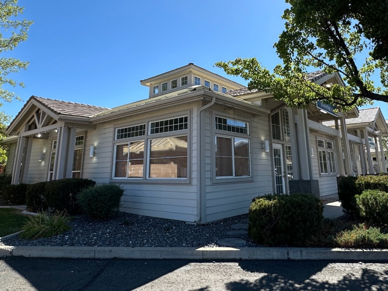 3590 W Plumb Ln, Reno, NV for lease - Building Photo - Image 3 of 13