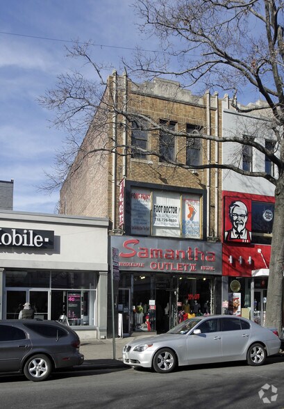 30-44 Steinway St, Astoria, NY for sale - Primary Photo - Image 1 of 1