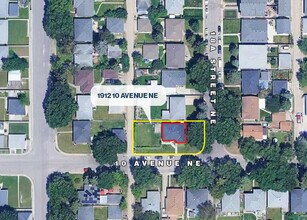 1912 10 Av NE, Calgary, AB - AERIAL  map view