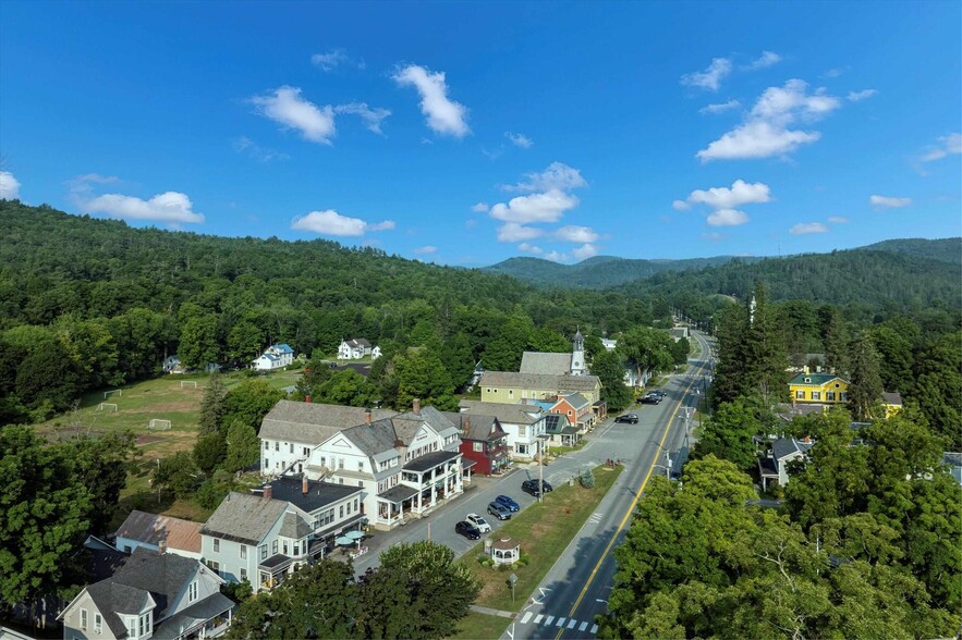 40 Common St, Chester, VT for sale - Building Photo - Image 2 of 18