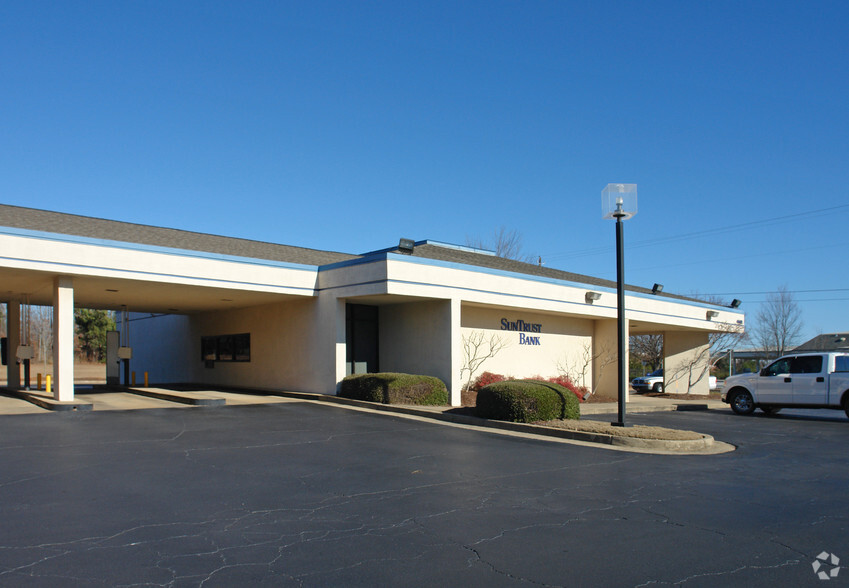 4601 Peachtree Industrial Blvd, Berkeley Lake, GA for lease - Building Photo - Image 1 of 10