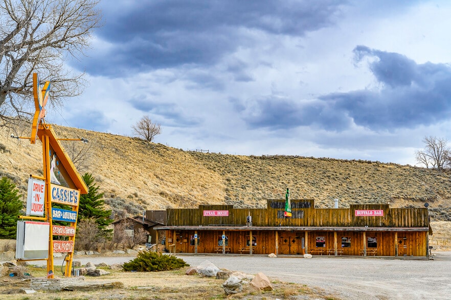 214 Yellowstone Ave, Cody, WY for sale - Building Photo - Image 2 of 58