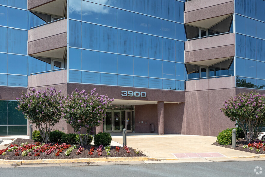 3900 Jermantown Rd, Fairfax, VA for lease - Building Photo - Image 3 of 5