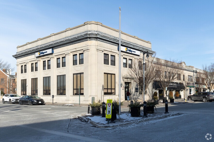 41-49 Front St, Rockville Centre, NY for lease - Primary Photo - Image 1 of 5