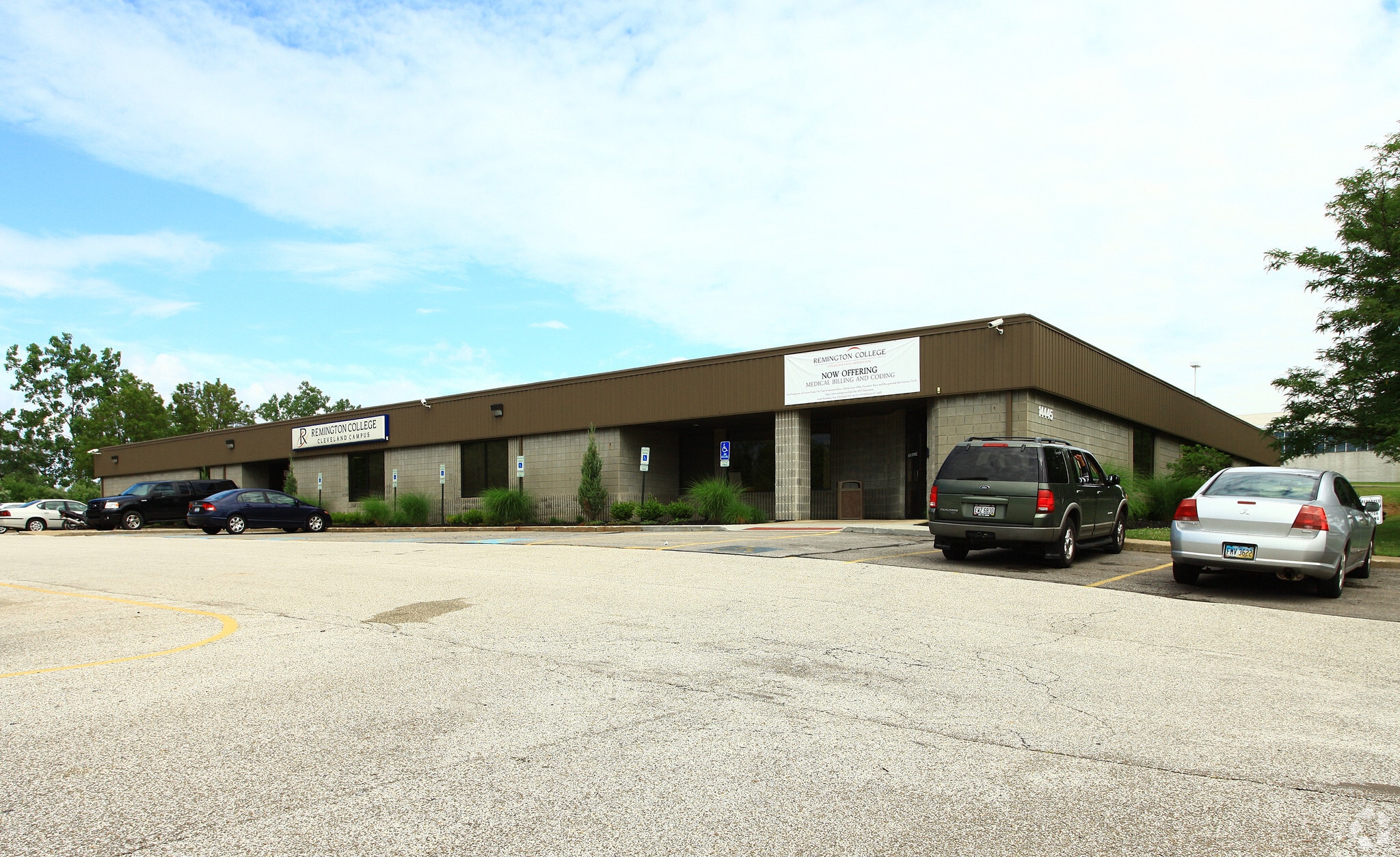 14445 Broadway Ave, Cleveland, OH for lease Primary Photo- Image 1 of 15