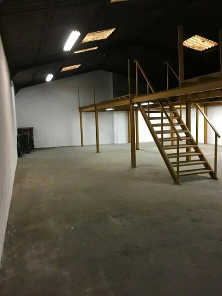 Flex in Ciboure for lease - Building Photo - Image 2 of 4