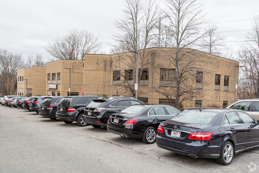 1208A VFW Pky, West Roxbury, MA for lease - Primary Photo - Image 1 of 8