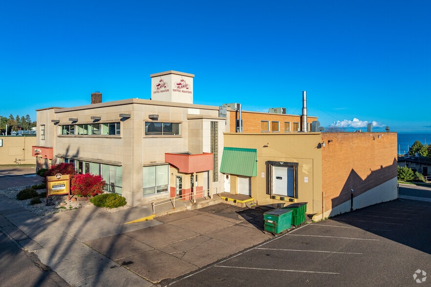 1330 E Superior St, Duluth, MN for lease - Primary Photo - Image 1 of 10