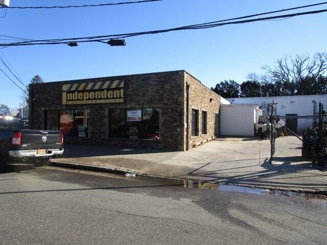 319 W Sunrise Hwy, Freeport, NY for lease Primary Photo- Image 1 of 6