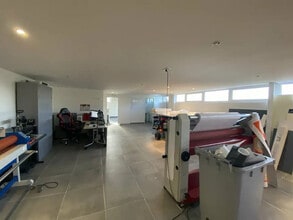 Flex in Boissy-l'Aillerie for lease Interior Photo- Image 2 of 8