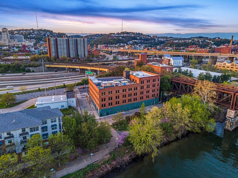 600 River Ave, Pittsburgh, PA for lease - Building Photo - Image 1 of 18