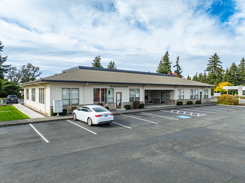 Cascade Square portfolio of 4 properties for sale on LoopNet.com - Building Photo - Image 3 of 15