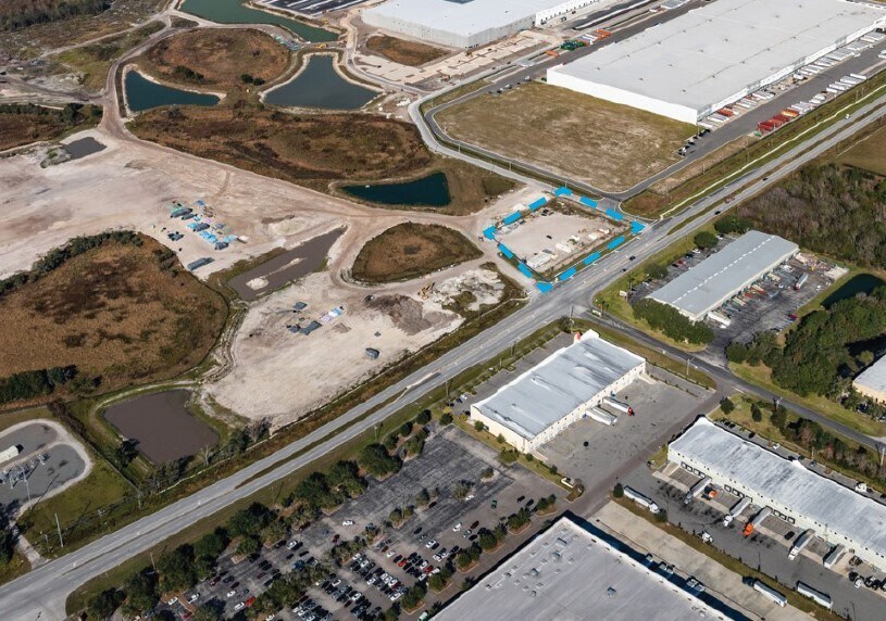 794 County Line Road, Plant City, FL for lease - Primary Photo - Image 1 of 7