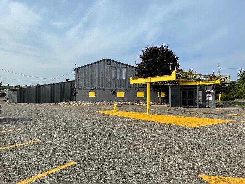 1650 N Perry St, Pontiac, MI for sale - Building Photo - Image 1 of 1