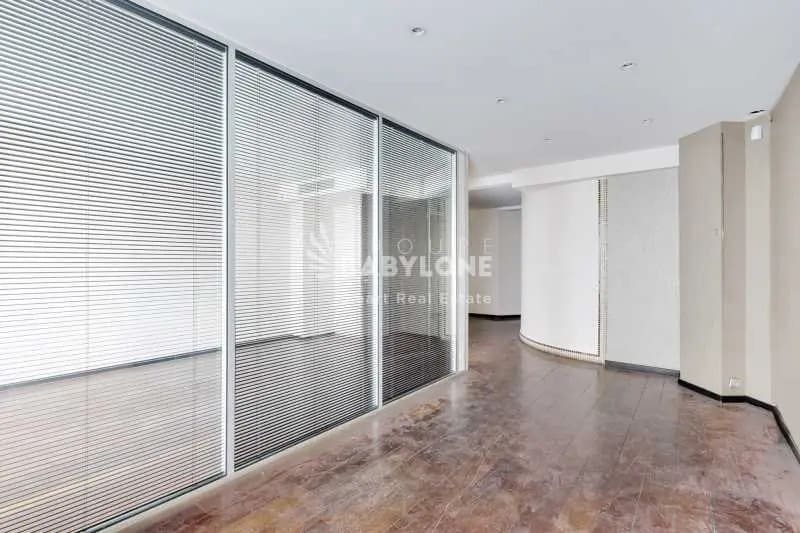 Office in Paris for lease Interior Photo- Image 1 of 8