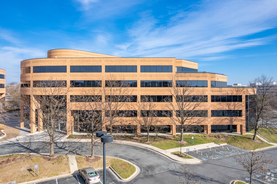 2400 Research Blvd, Rockville, MD for lease - Building Photo - Image 2 of 19