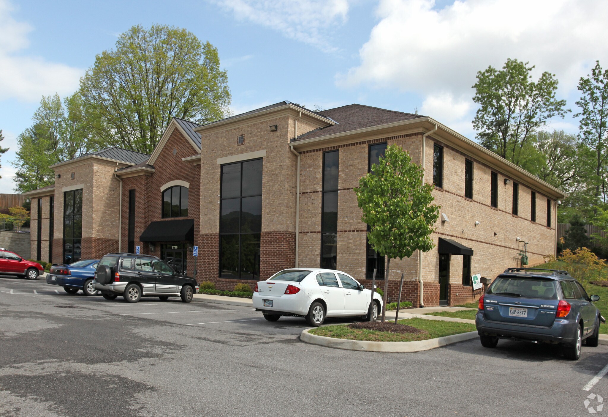 2726 Electric Rd, Roanoke, VA for sale Primary Photo- Image 1 of 1