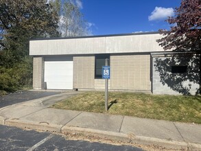 676 George Washington Hwy, Lincoln, RI for lease Building Photo- Image 2 of 5