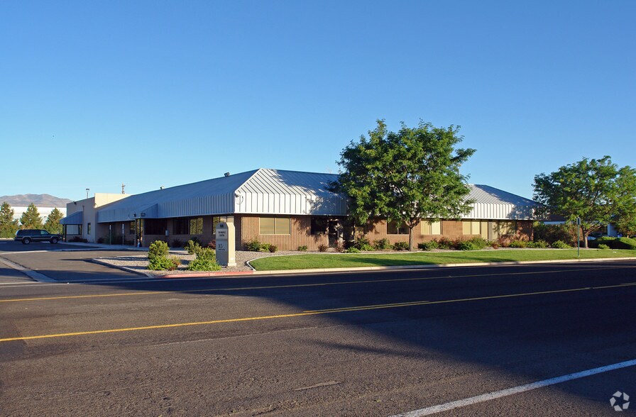 1201 Corporate Blvd, Reno, NV for lease - Primary Photo - Image 3 of 11