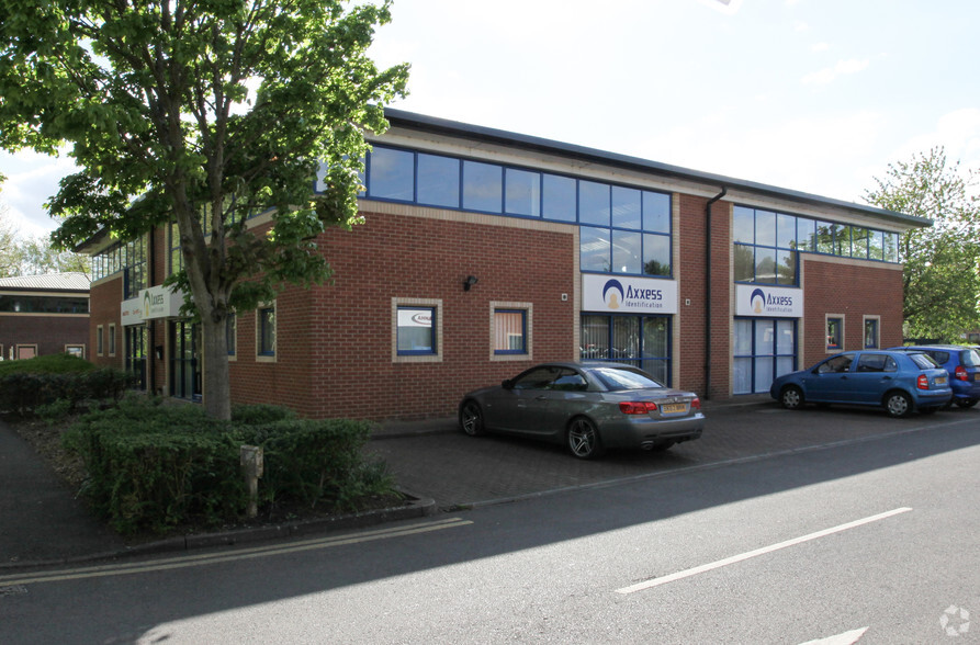 Majors Rd, Swindon for sale - Building Photo - Image 2 of 4