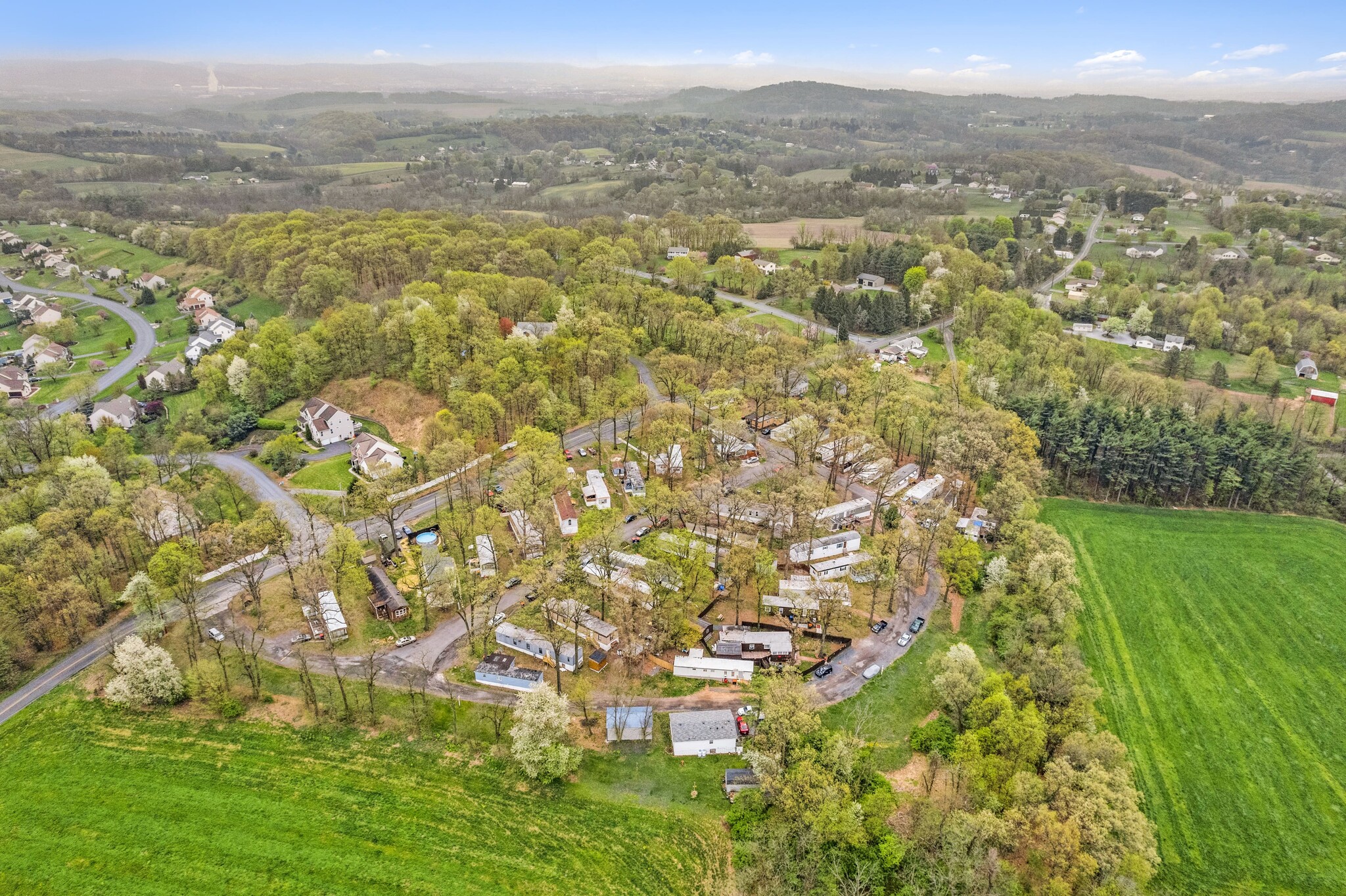 27 Upper Loop Rd, Leesport, PA for sale Primary Photo- Image 1 of 1