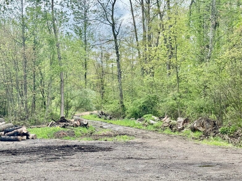 1134 E Turkeyfoot Lake Rd, Akron, OH for sale - Primary Photo - Image 1 of 7